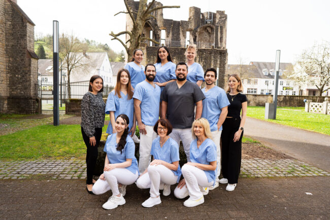 Zahnarztpraxis Al Mousa Trier Welschbillig - Team - compact